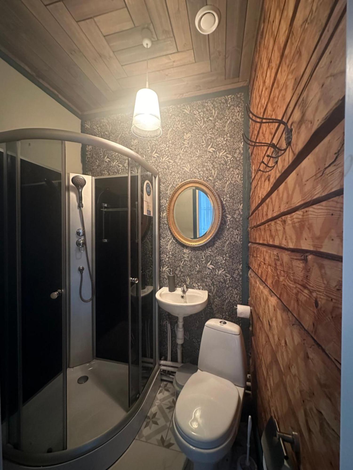 Guesthouse Kadrina Mois Екстер'єр фото
