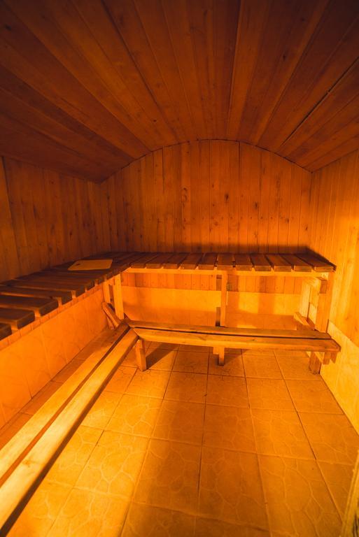 Guesthouse Kadrina Mois Екстер'єр фото
