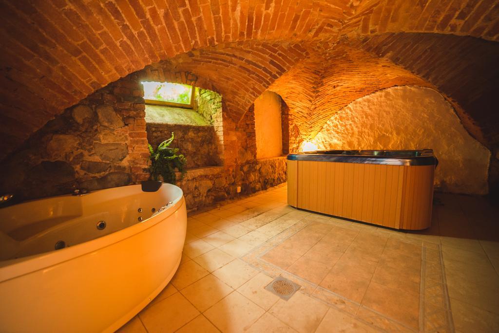 Guesthouse Kadrina Mois Екстер'єр фото